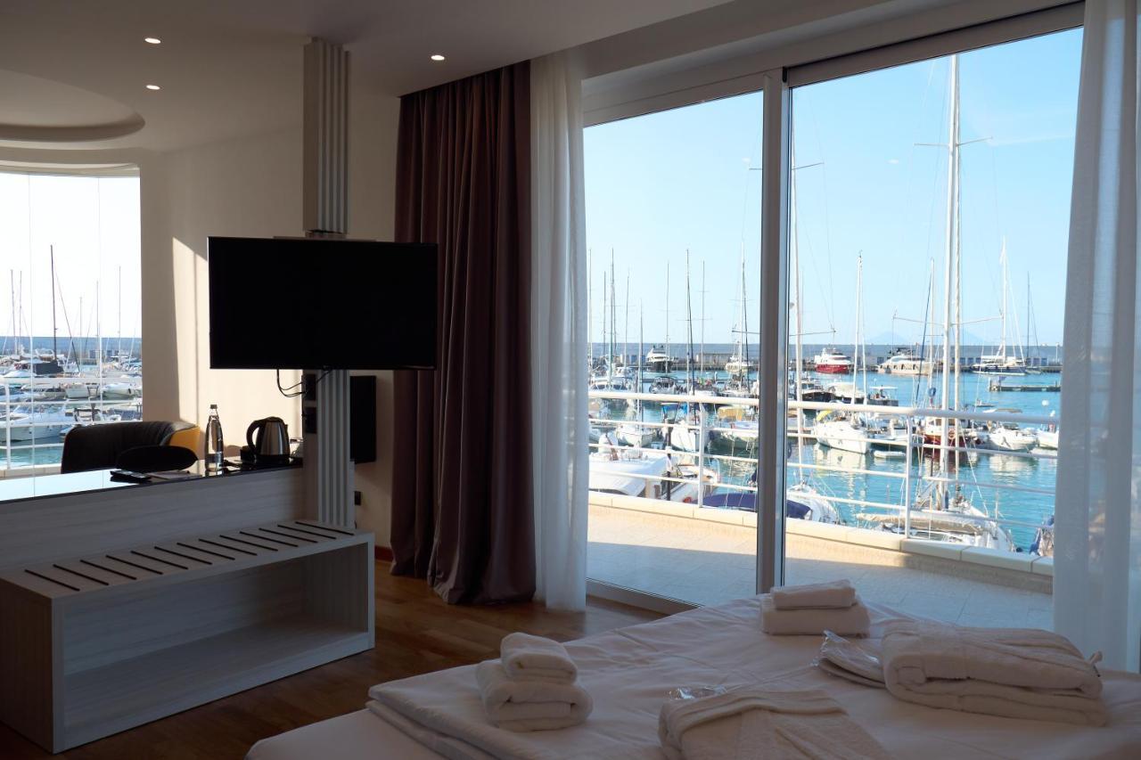 Sestante Marina Motel กาโปดอร์ลันโด ภายนอก รูปภาพ